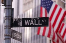 ΗΠΑ: Γιατί η εμμονή του Ντόναλντ Τραμπ με τους δασμούς γυρίζει μπούμερανγκ στην αμερικανική οικονομία - Υποχωρεί ο ενθουσιασμός των επενδυτών