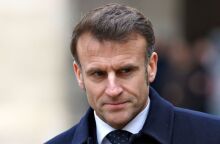 Μακρόν: Ο στρατός θα αυξήσει και θα επιταχύνει τις παραγγελίες Rafale