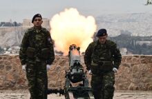 Οι 21 κανονιοβολισμοί στον Λυκαβηττό για τον εορτασμό της 25ης Μαρτίου