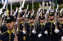 Σήμερα οι ανακοινώσεις Δένδια για τις αυξήσεις στους ένστολους - To νέο μισθολόγιο