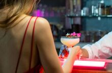 Διαχειριστές μπαρ ερευνώνται για σεξουαλική κακοποίηση 41 γυναικών στο Βέλγιο - Έριχναν ναρκωτικά στα ποτά των θυμάτων, σύμφωνα με τους εισαγγελείς 