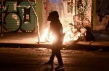 Εξάρχεια: Ένταση τα ξημερώματα της Κυριακής 6/4 - Επίθεση αγνώστων κατά αστυνομικών δυνάμεων με βόμβες μολότοφ, πέτρες και μπουκάλια