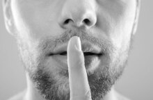 Ο στοματικός έρωτας υπεύθυνος για τον καρκίνο του στοματοφάρυγγα: τα αίτια και τα συμπτώματα 