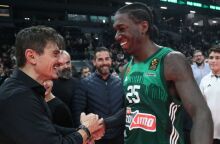 Δημήτρης Γιαννακόπουλος: Επική δήλωση μετά το νέο συμβόλαιο που υπέγραψε ο Κέντρικ Ναν με τον μπασκετικό Παναθηναϊκό μέχρι το 2028