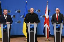 Οι ευρωπαίοι σύμμαχοι της Ουκρανίας δεσμεύτηκαν για νέα στρατιωτική βοήθεια 21 δισ. ευρώ - Έμφαση στην αεράμυνα και τα drones.