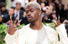 Ο ράπερ Lil Nas X υπέστη μερική παράλυση στο πρόσωπο - Η ανάρτησή του από το νοσοκομείο - Οι θαυμαστές εικάζουν για την αιτία