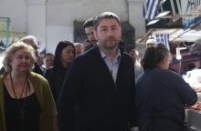 Στη Βαρβάκειο ο Ανδρουλάκης: Φέτος οι πολίτες θα πληρώσουν το πιο ακριβό πασχαλινό τραπέζι