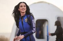 Η Κέιτι Πέρι θα γράψει τραγούδι εμπνευσμένο από το ταξίδι της στο Διάστημα