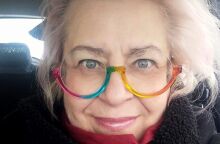 Ρωσία: Η δημοσιογράφος Αικατερίνα Μπαραμπάς διέφυγε από τον κατ’ οίκον περιορισμό και καταζητείται - Μετά από κατηγορίες για κριτική της εισβολής στην Ουκρανία.