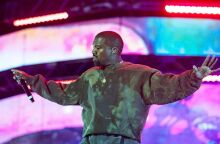 Ο Κάνιε Γουέστ ισχυρίζεται ότι συμμετείχε σε αιμομικτικές πράξεις με ξάδελφό του ως παιδί - Όσα αναφέρει στο νέο τραγούδι με τίτλο «Cousins»