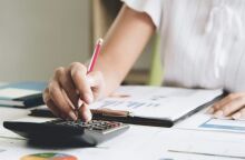 ΑΑΔΕ: Την Παρασκευή η αυτόματη υποβολή των φορολογικών δηλώσεων - Ποιοι δικαιούνται εκπτώσεις