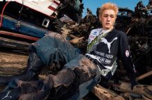 Τραγουδιστής της K-pop κάνει coming out σε συναυλία στις ΗΠΑ – «Περήφανος που ανήκω στην LGBT κοινότητα», δήλωσε ο Μπέιν των Just B.