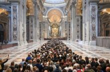 Βατικανό: Ουρές χιλιομέτρων για το τελευταίο αντίο στον Πάπα Φραγκίσκο