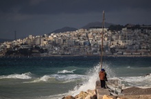 Μποφόρ έξω από το λιμάνι του Πειραιά