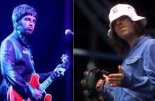 Ο Λίαμ και ο Νόελ Γκάλαχερ εμφανίστηκαν μαζί μετά από 16 χρόνια, γυρίζοντας βίντεο για την επανένωση των Oasis και την καλοκαιρινή τους περιοδεία.