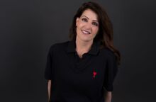 Νία Βαρντάλος