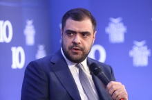 Ο κυβερνητικός εκπρόσωπος, Παύλος Μαρινάκης