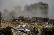 Το Ισραήλ ξεκίνησε νέα επίθεση στη Γάζα με πάνω από 100 νεκρούς, στοχεύοντας στρατηγικά σημεία και πιέζοντας για απελευθέρωση ομήρων από τη Χαμάς.