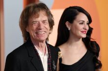 Ο Μικ Τζάγκερ παράγει ταινία για τον έρωτα του Μάιλς Ντέιβις με τη Ζυλιέτ Γκρεκό στο Παρίσι του 1949, με τίτλο Miles & Juliette.