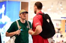 Final Four 2025: Οι αποστολές του Παναθηναϊκού και του Ολυμπιακού βρέθηκαν την ίδια ώρα στο Ελ. Βενιζέλος - Φιλική κουβέντα πριν τη μάχη του Άμπου Ντάμπι