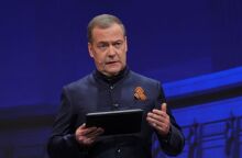 Τελεσίγραφο Μεντβέντεφ στην Ουκρανία: «Αποδοχή της ειρήνης ή άνευ όρων παράδοση»