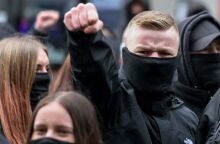 Γερμανία: Έφοδοι σε 4 κρατίδια και συλλήψεις εφήβων μελών ακροδεξιάς τρομοκρατικής οργάνωσης - Αφορούσαν καταζητούμενα μέλη της ομάδας «Τελευταίο Κύμα Άμυνας»