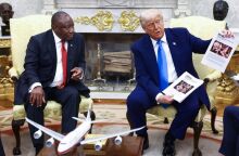 ΗΠΑ: Ο Ντόναλντ Τραμπ παρουσίασε παραπλανητικές εικόνες και βίντεο στον Σίριλ Ραμαφόσα για υποτιθέμενη γενοκτονία λευκών στη Νότια Αφρική.