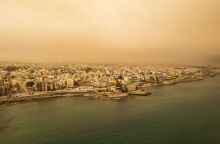 Κρήτη: «Βάφτηκε» πορτοκαλί ο ουρανός του Ηρακλείου από τη σκόνη - Απόκοσμες εικόνες