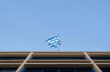 Ο Μανωλιός είναι γυμνός