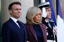 Αχ, γλυκέ μου Εμανουέλ, να 'ξερες πόσα σπίτια έσωσες