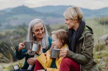 Τι ρόλο παίζει η κατανάλωση καφέ στην υγεία και τη μακροζωία των γυναικών - Πόσα φλιτζάνια είναι ασφαλή και δυνητικά ωφέλιμα 