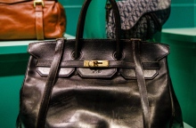 Πλέον μπορείς να αγοράσεις και εσύ την αυθεντική τσάντα της Τζέιν Μπίρκιν