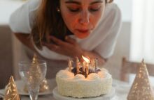 Γήρανση: Πότε μεγαλώνουμε απότομα - Οι έντονες αλλαγές στο σώμα μας σε δύο ηλικιακές φάσεις