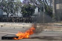 ΗΠΑ: Εθνοφρουρά στο Λος Άντζελες μετά τις ταραχές - Ο Ντόναλντ Τραμπ στέλνει 2.000 στρατιώτες λόγω συγκρούσεων μετά από επιδρομές κατά μεταναστών