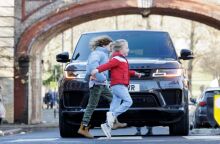 Έκθεση: Η συνεχής αύξηση του ύψους των καπό των αυτοκινήτων «σαφής απειλή» για τα παιδιά - Τα SUV αυξάνουν θανάτους πεζών και εκπομπές CO2 - Ζητείται όριο ύψους