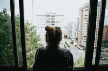 Μεγάλη έρευνα στο Ηνωμένο Βασίλειο αποκαλύπτει τον αντίκτυπο της ρύπανσης και των δημόσιων χώρων με κακή περιβαλλοντική ποιότητα στην ψυχική υγεία