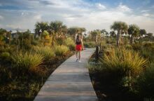 Ιαπωνικό περπάτημα: Η νέα τάση fitness που καίει το λίπος σε 30 λεπτά