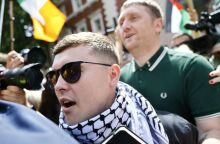 Ο ράπερ των Kneecap, Λίαμ Όγκ Ο’ Άναϊ, κατηγορούμενος για τρομοκρατία, αφέθηκε ελεύθερος με εγγύηση - Η υπόθεση αφορά φερόμενη στήριξη σε Χεζμπολάχ και Χαμάς