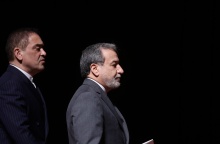 Ο υπουργός Εξωτερικών, Αμπάς Αραγτσί