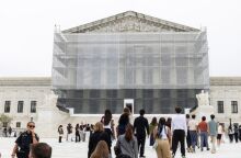 Ανώτατο Δικαστήριο των ΗΠΑ: Τα σχολεία οφείλουν να επιτρέπουν εξαίρεση παιδιών από αναγνώσεις βιβλίων με ΛΟΑΤΚΙ+ περιεχόμενο