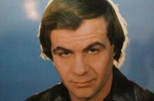 Πέθανε ο Κώστας Μοναχός στα 76 του - Ο λαϊκός τραγουδιστής γνωστών επιτυχιών δεν τα κατάφερε ύστερα από εισαγωγή με εγκεφαλικό.