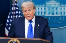 ΗΠΑ: Με ψήφους 51-49, προωθείται το νομοσχέδιο Τραμπ για φόρους, άμυνα και σύνορα - Έντονες αντιδράσεις από Δημοκρατικούς και τον Έλον Μασκ.