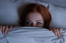 Οι εφιάλτες δεν είναι απλώς «κακά όνειρα»: Nέα μελέτη δείχνει ότι αυξάνουν έως και 3 φορές τον κίνδυνο πρόωρου θανάτου πριν τα 70.