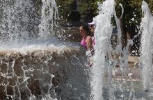 Καιρός: Έως 38°C η θερμοκρασία την Τρίτη - Άνεμοι μέχρι και 7 μποφόρ