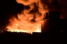 Φωτιά σε εργοστάσιο στα Μέγαρα 