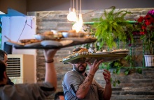 Σερβιτόροι 