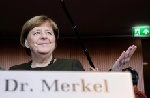 Είναι ΣΥΡΙΖΑ η Άνγκελα Μέρκελ;