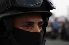 Οι Χούθι έπληξαν το ελληνόκτητο «Magic Seas» στην Ερυθρά Θάλασσα, λέγοντας πως είχε δέσει σε ισραηλινό λιμάνι - Κίνδυνος βύθισης του πλοίου