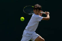 Ραφαήλ Παγώνης: Έχασε τον τίτλο στο Wimbledon U14, αλλά το μέλλον του ανήκει