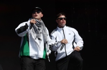 Η στάση διάφορων μουσικών για την Παλαιστίνη: Από τους Kneecap στον Roger Waters των Pink Floyd.